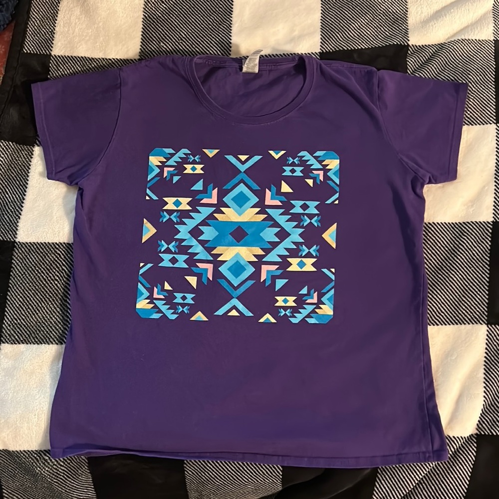 Women’s XL tshirt